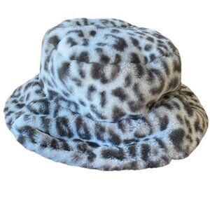 Sprigs PlushMello Faux Fur Bucket Hat Snow Leopard Reversible Plush Y2K Celeb